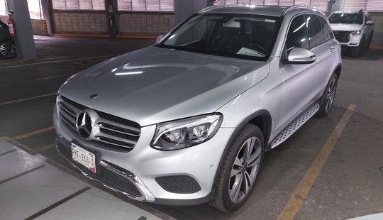 Mercedes Benz • Clase GLC