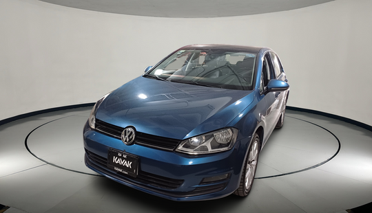 Volkswagen • Golf