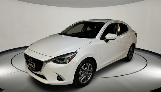 Mazda • Mazda 2