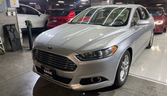 Ford • Fusion