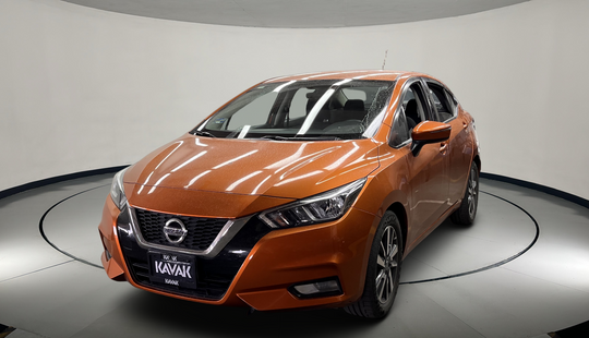 Nissan • Versa
