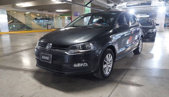 Volkswagen • Polo