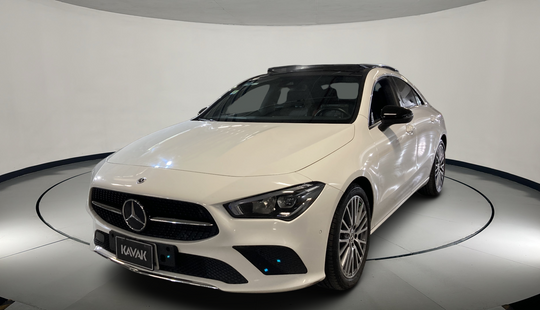 Mercedes Benz • Clase CLA
