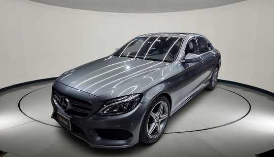 Mercedes Benz • Clase C