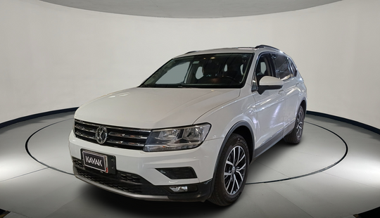 Volkswagen • Tiguan