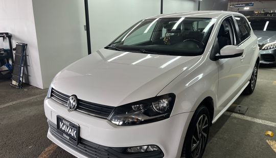 Volkswagen • Polo