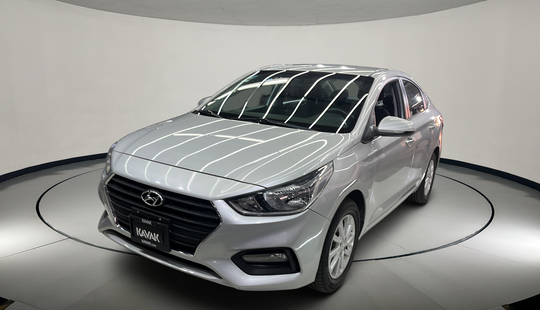 Hyundai • Accent
