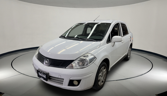 Nissan • Tiida