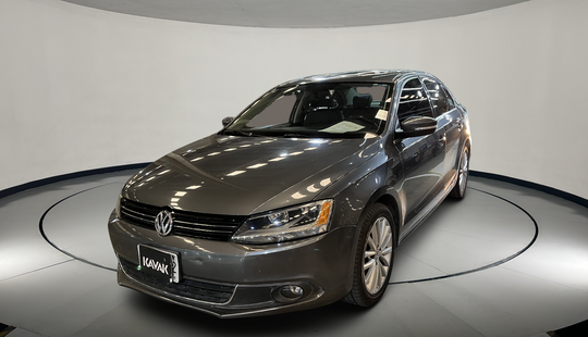 Volkswagen • Jetta