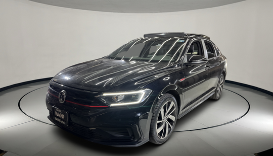Volkswagen • Jetta