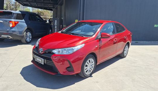 Toyota • Yaris