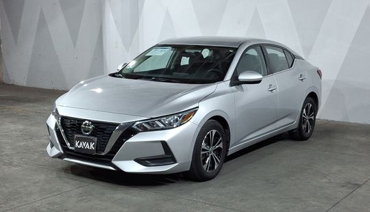 Nissan • Sentra