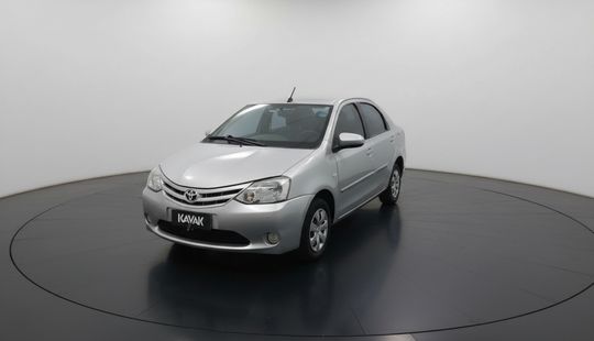 Toyota • Etios