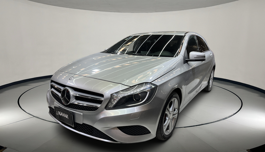 Mercedes Benz • Clase A