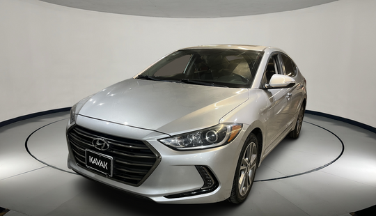 Hyundai • Elantra
