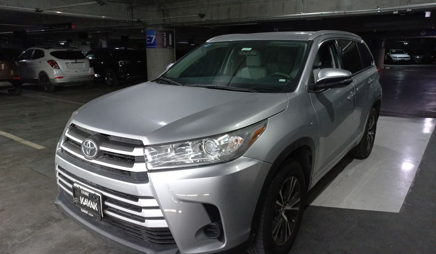 Toyota Highlander 3.5 LE AT Suv 2017