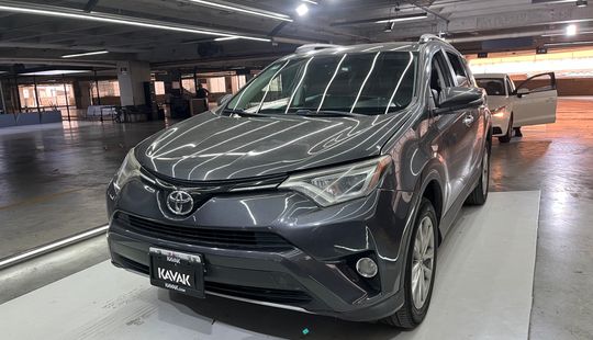 Toyota • RAV4