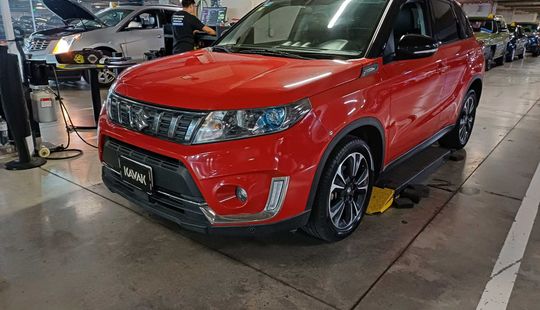 Suzuki • Vitara