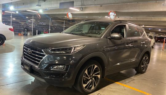 Hyundai • Tucson