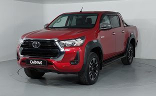 Toyota • Hilux