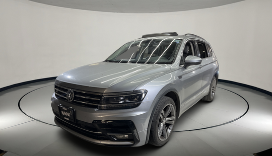 Volkswagen • Tiguan
