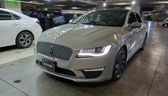 Lincoln • MKZ