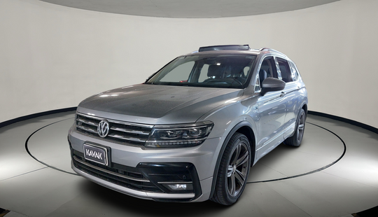 Volkswagen • Tiguan