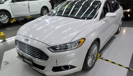 Ford • Fusion