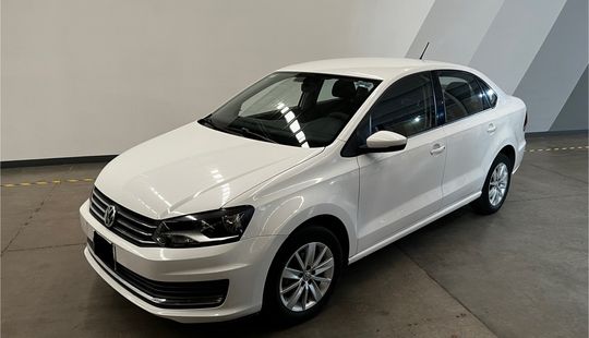 Volkswagen • Vento