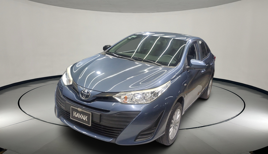 Toyota • Yaris