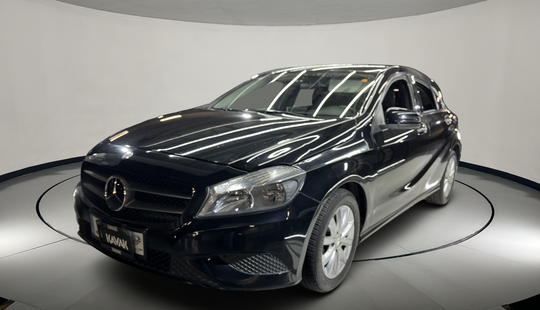 Mercedes Benz • Clase A