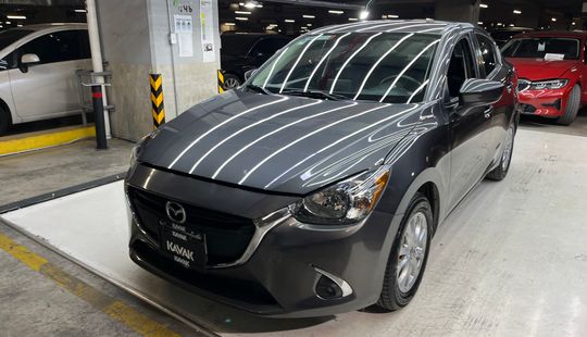 Mazda • Mazda 2