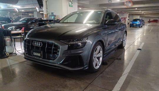 Audi • Q8