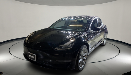 Tesla • Model 3