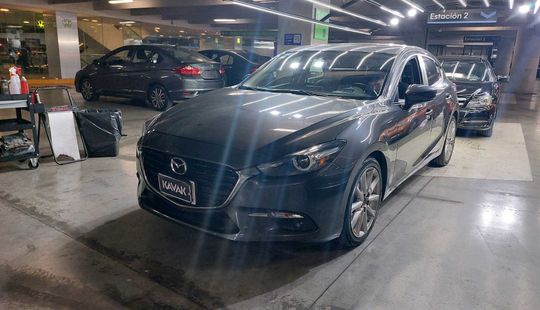 Mazda • Mazda 3