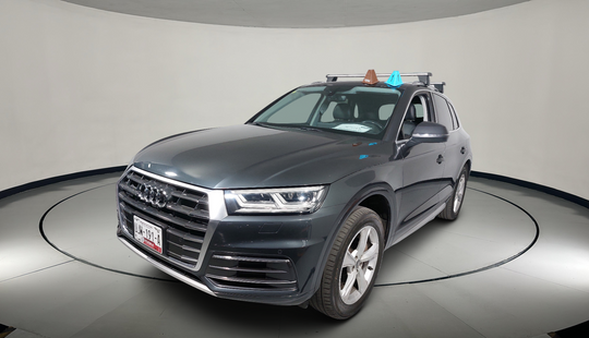 Audi • Q5