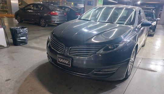 Lincoln • MKZ