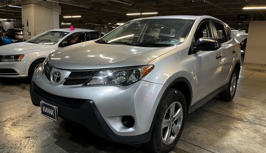 Toyota • RAV4