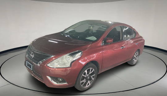 Nissan • Versa