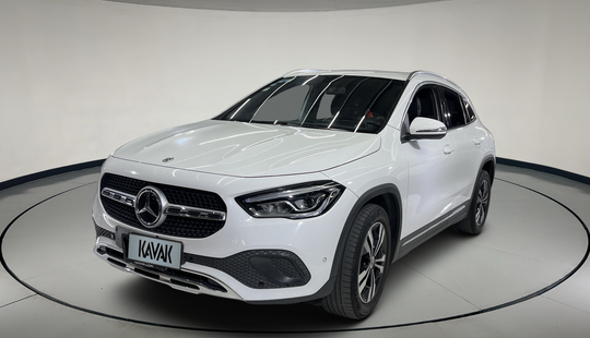 Mercedes Benz • Clase GLA