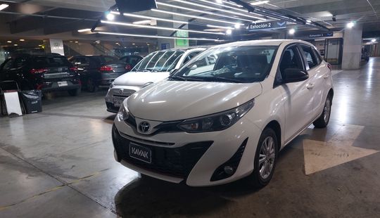 Toyota • Yaris