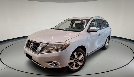 Nissan • Pathfinder