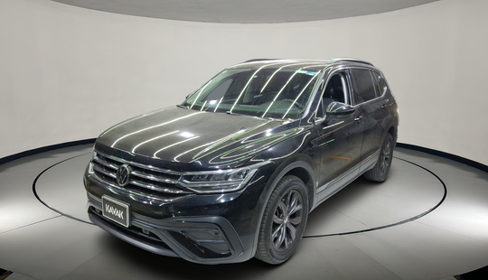 Volkswagen • Tiguan