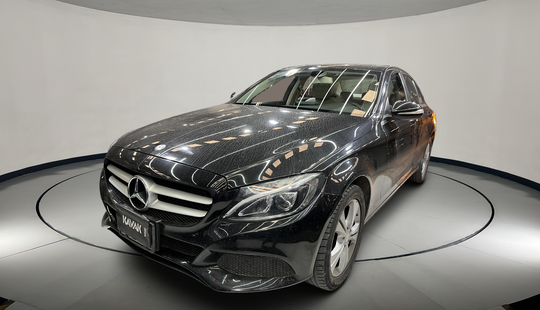 Mercedes Benz • Clase C