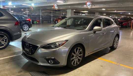 Mazda • Mazda 3
