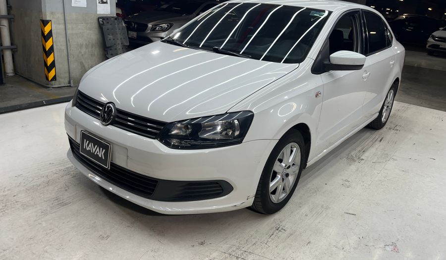 Volkswagen Vento 1.6 ACTIVE TIPTRONIC Sedan 2014