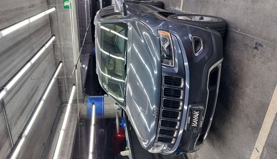 Jeep • Grand Cherokee