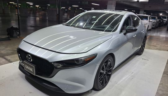 Mazda • Mazda 3