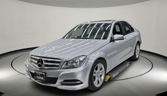 Mercedes Benz • Clase C