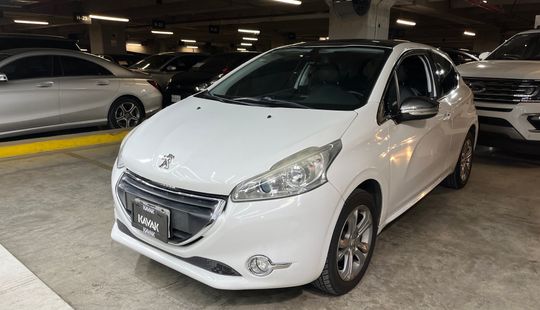 Peugeot • 208